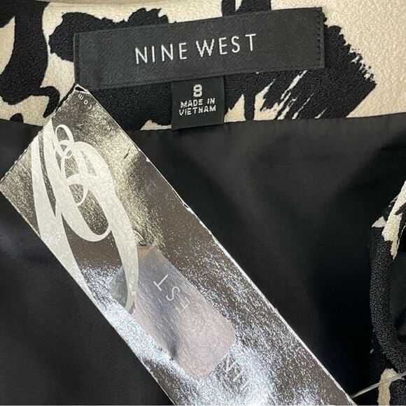NWT Nine West Black Cream Textured Floral Print Dress size 8 - Picture 4 of 12